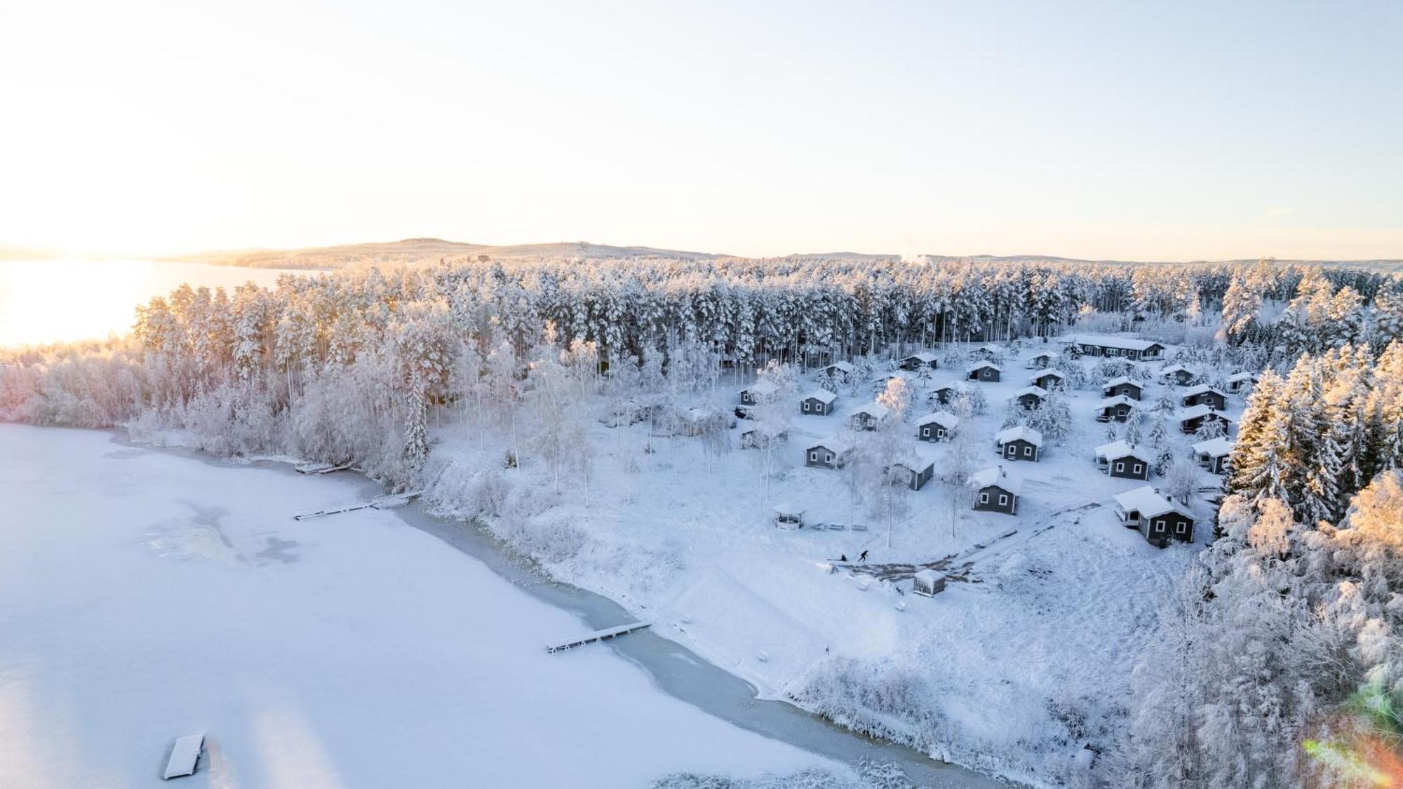 Bjoernbyn Stugby Apartment Råda Exterior photo